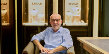 Mücevher uzmanı Selami Hoşgör